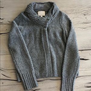 Banana Republic snap collar sweater